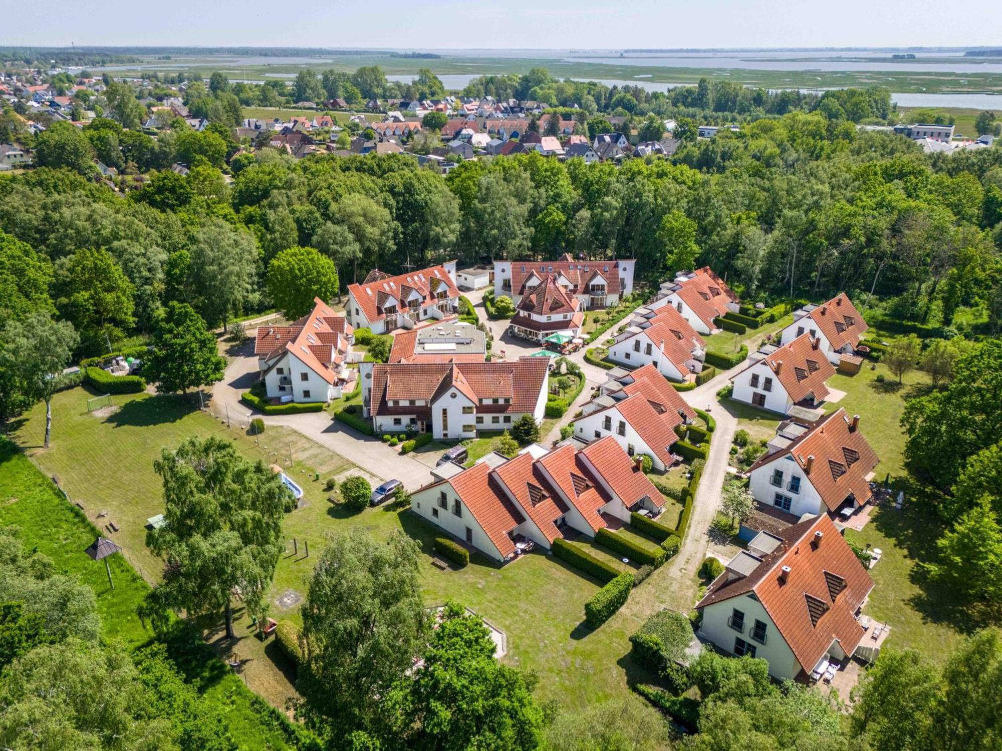 Ferienpark Freesenbruch Wohnung 2 6 - Windrose Zingst Eksteriør bilde