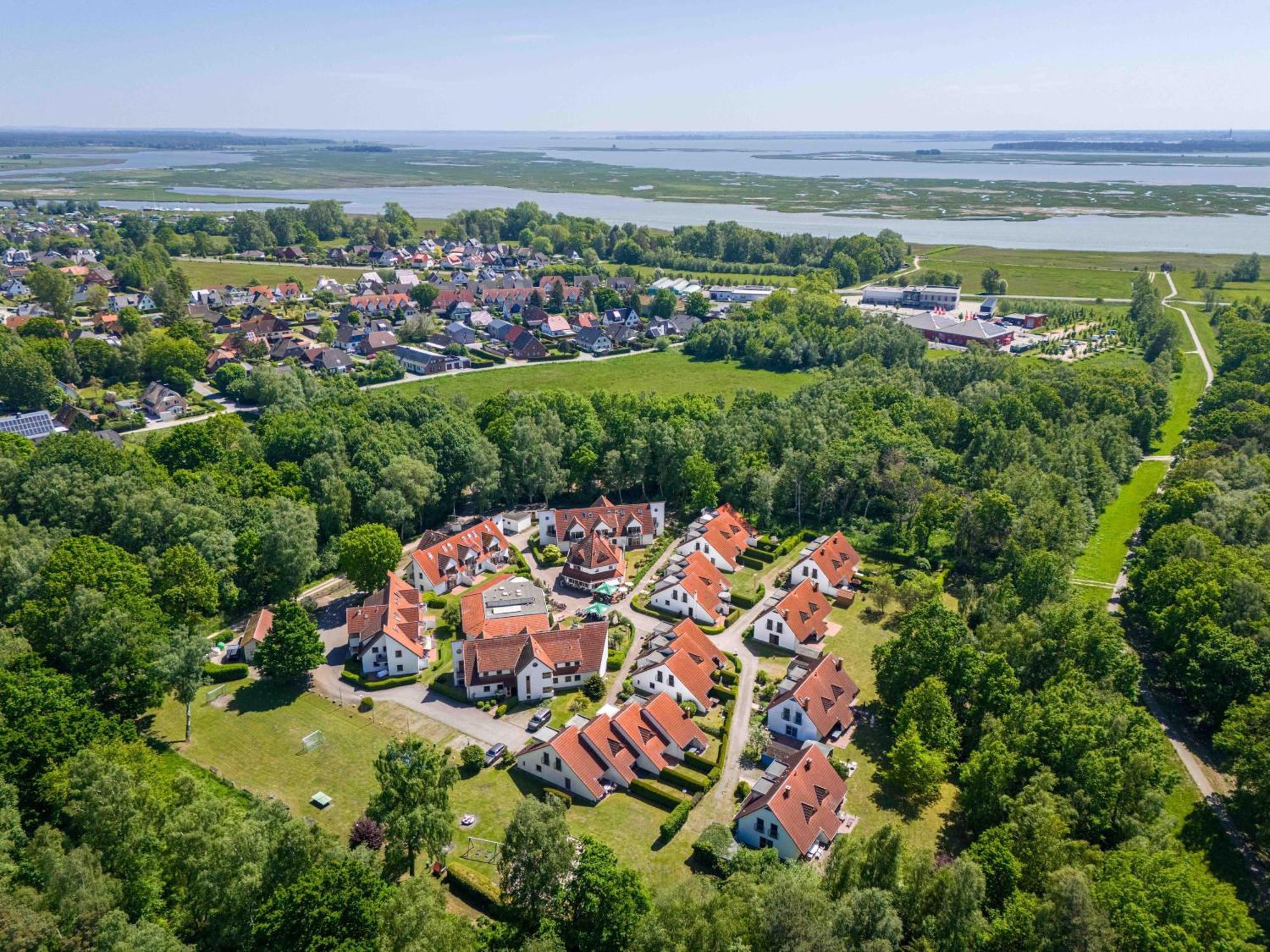 Ferienpark Freesenbruch Wohnung 2 6 - Windrose Zingst Eksteriør bilde